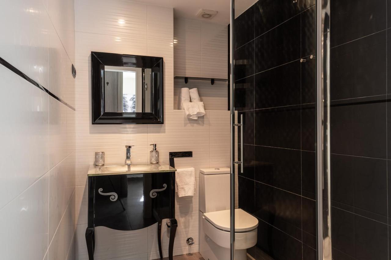 Hh Victoria Luxury Apartment Malaga Bagian luar foto